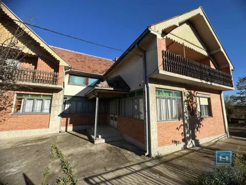 Prodaja, kuća, 490m², Ćuprija, Srbija - image 8