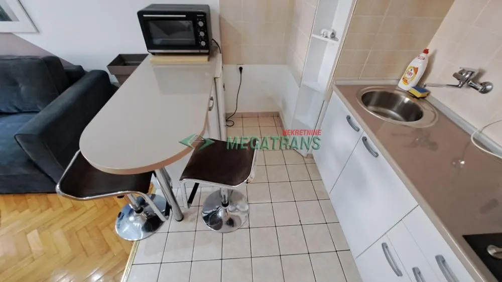 Rent, apartment, 23m², Bulevar Oslobodjenja, Novi Sad Sve Podlokacije