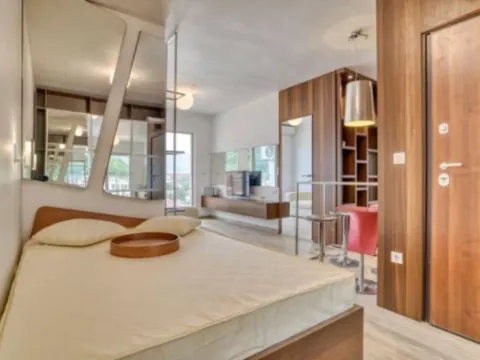 Izdavanje, jednosoban stan, 36m², Centar, Budva - image 7