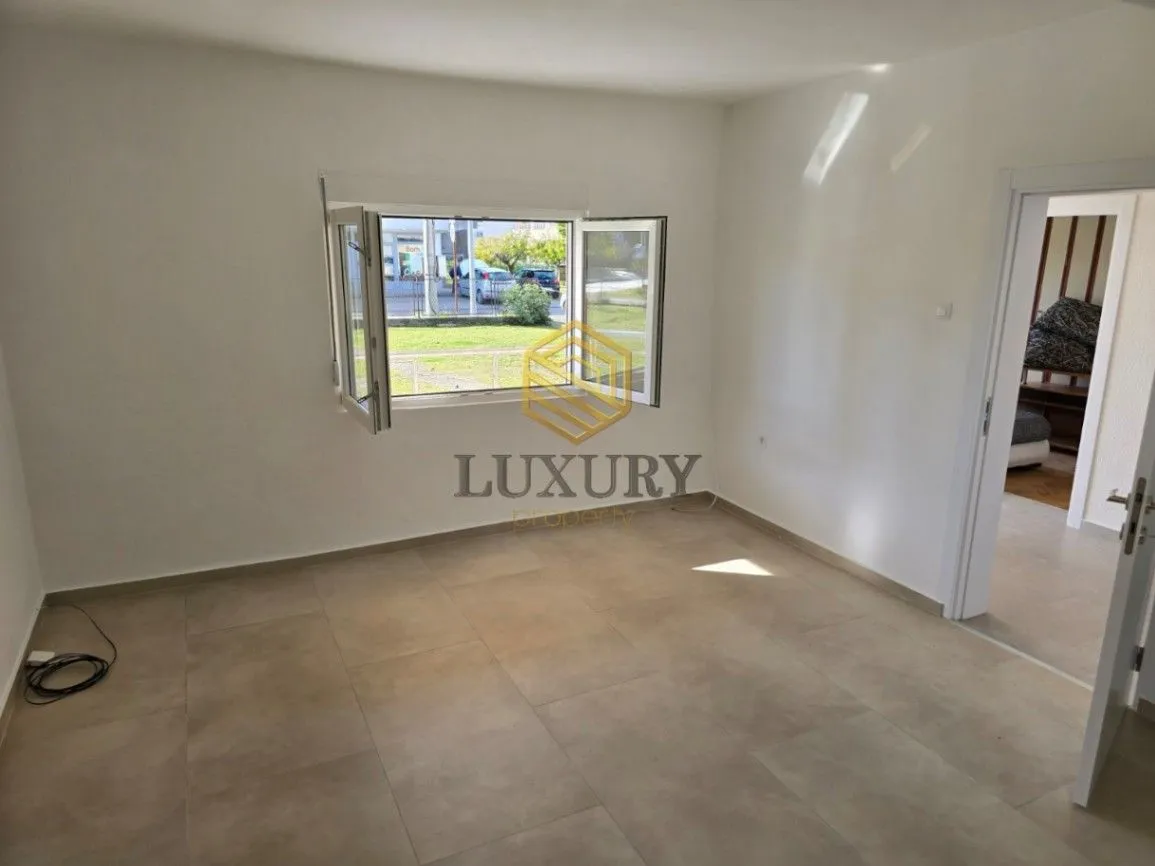 Izdavanje, kuća, 75m², Gornja Gorica, Podgorica