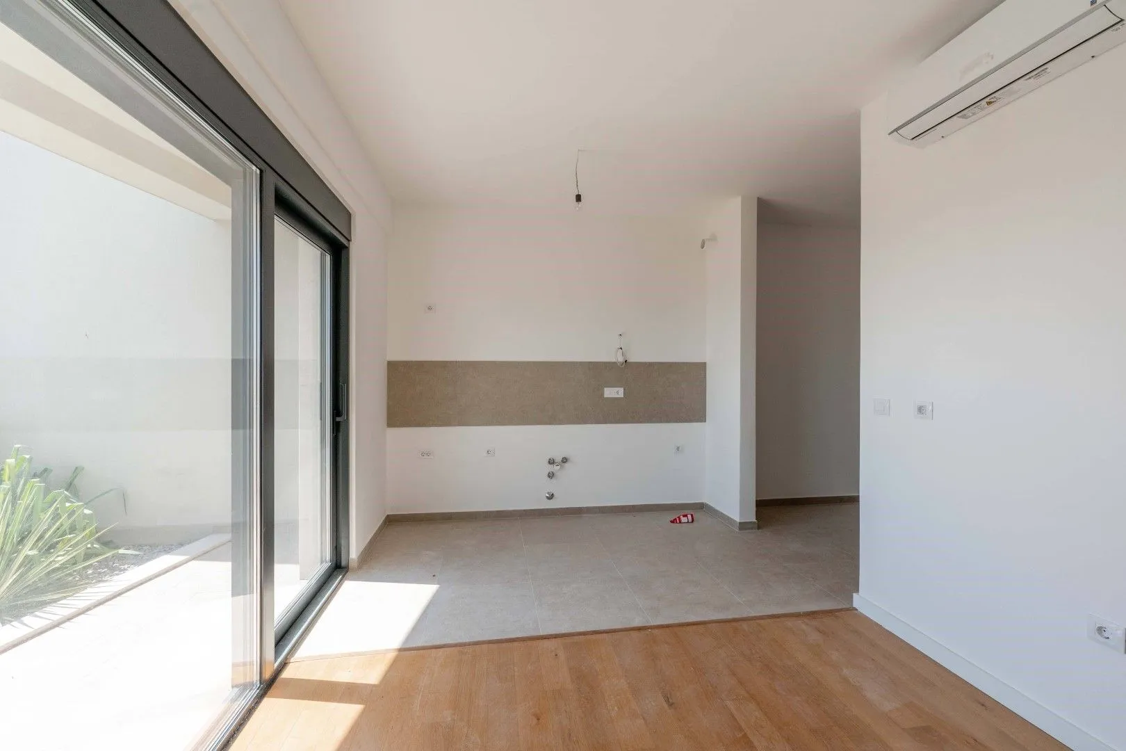 Prodaja, jednosoban stan, 49m², Petrovac, Budva