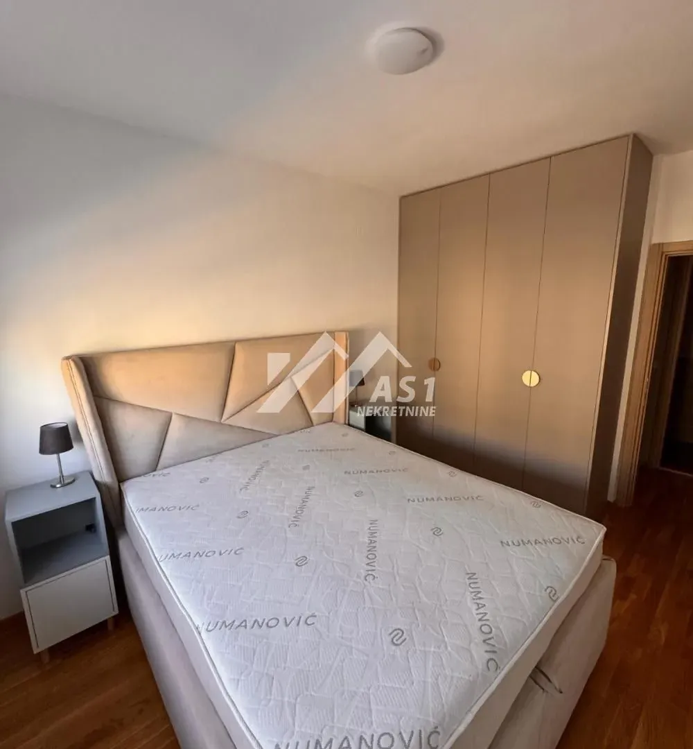 Izdavanje, trosoban stan, 70m², Jugovićevo, Novi Sad Sve Podlokacije