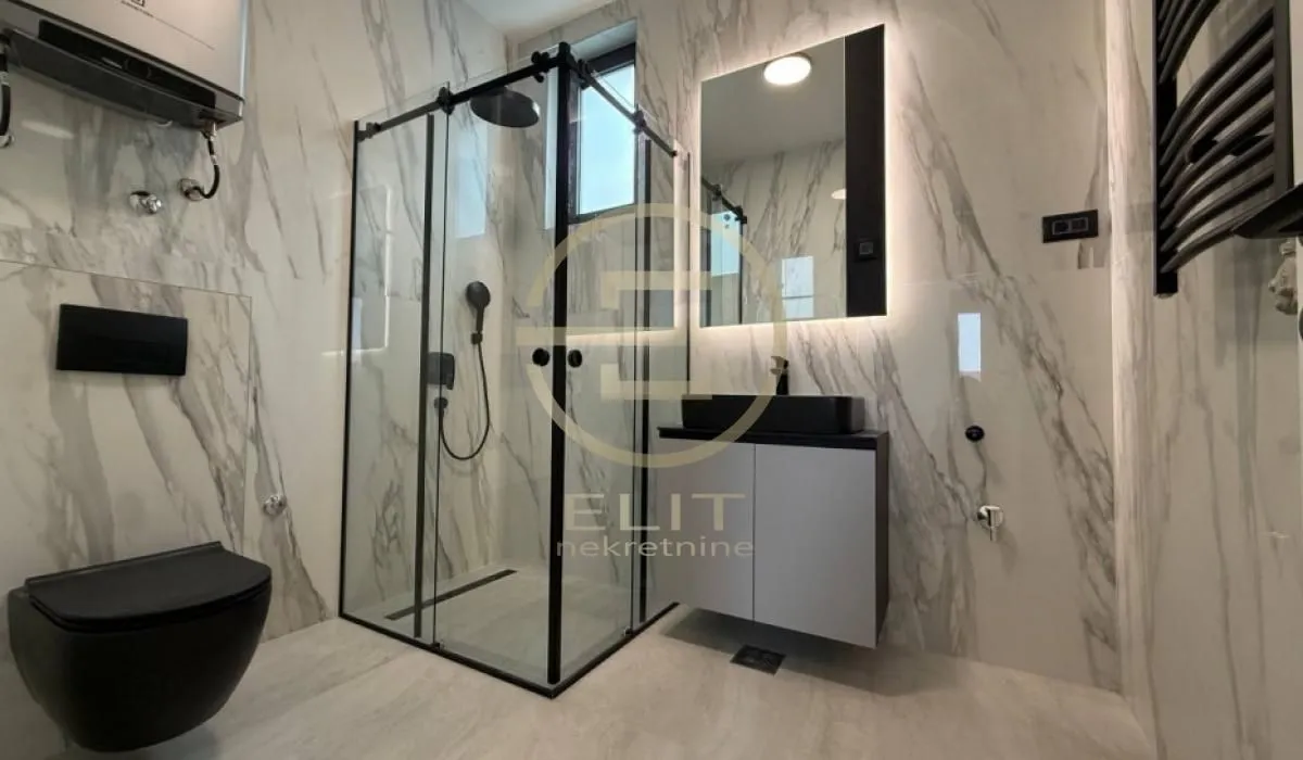 Prodaja, stan, 98m², Grbavica, Novi Sad Sve Podlokacije