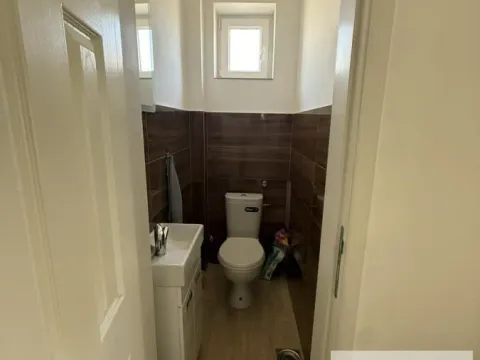 Prodaja, kuća, 90m², Centar, Stara Pazova - image 9