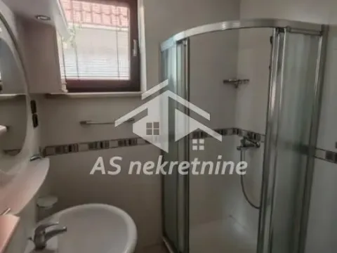 Izdavanje, kuća, 360m², Voždovac Sve Podlokacije, Beograd - image 21