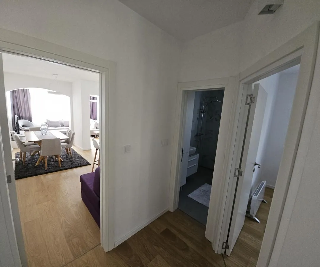 Rent, one bedroom apartment, 56m², Kalimanj, Tivat