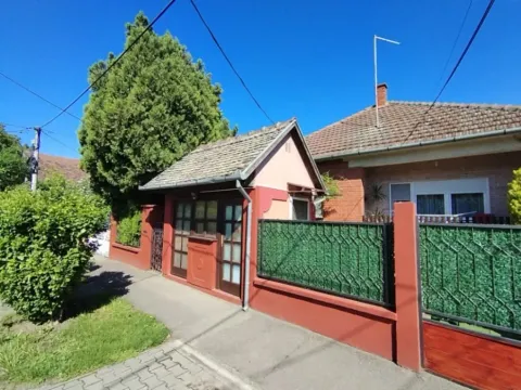 Prodaja, kuća, 123m², Gornja Varoš, Sombor