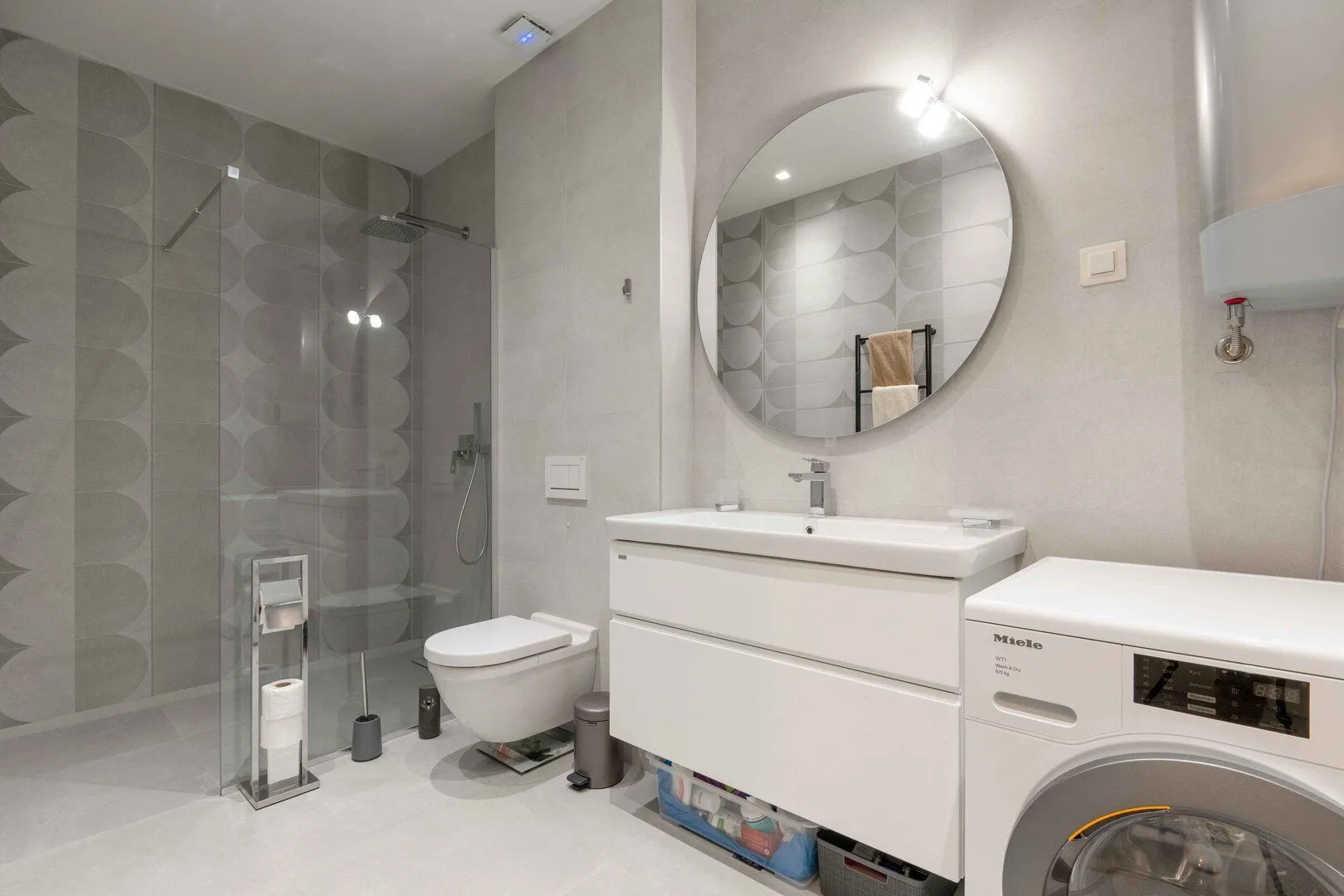 Prodaja, kuća, 204m², Podkošljun, Budva