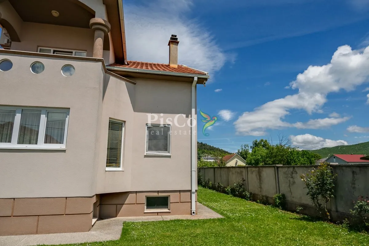 Prodaja, kuća, 450m², Nikšić, Crna Gora