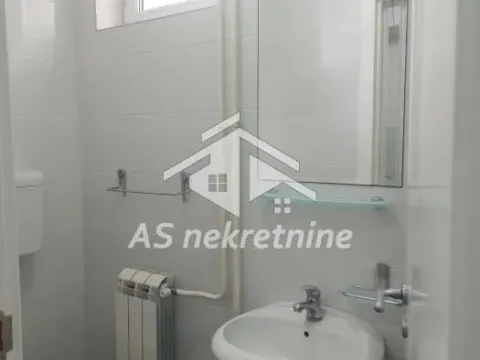 Izdavanje, kuća, 300m², Savski Venac, Beograd - image 34