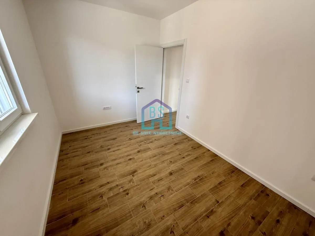 Prodaja, jednosoban stan, 37m², Vidovdansko naselje, Novi Sad Sve Podlokacije