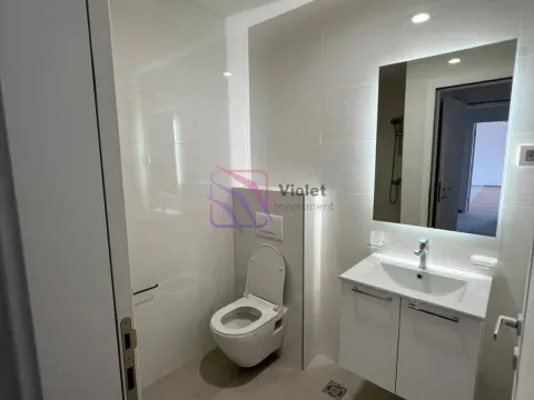 Prodaja, trosoban stan, 104m², Stari Aerodrom, Podgorica - image 2