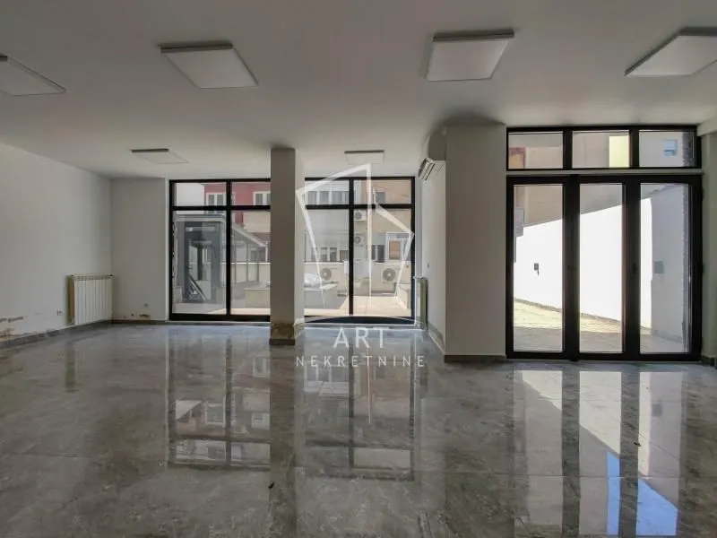 Rent, office space, 74m², Voždovac Sve Podlokacije, Beograd