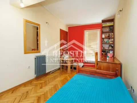 Prodaja, četvorosoban stan, 84m², Gundulićev Venac, Beograd - image 13