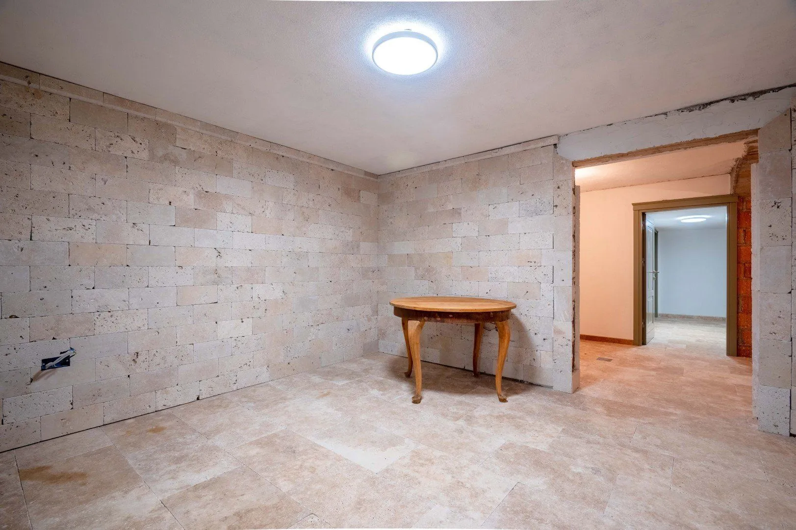 Sale, house, 500m², Buljarica, Budva