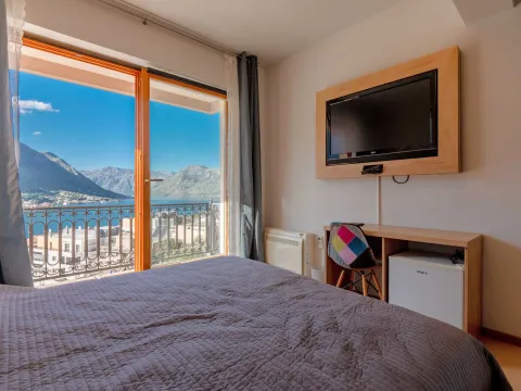 Prodaja, dvosoban stan, 106m², Dobrota, Kotor - image 15