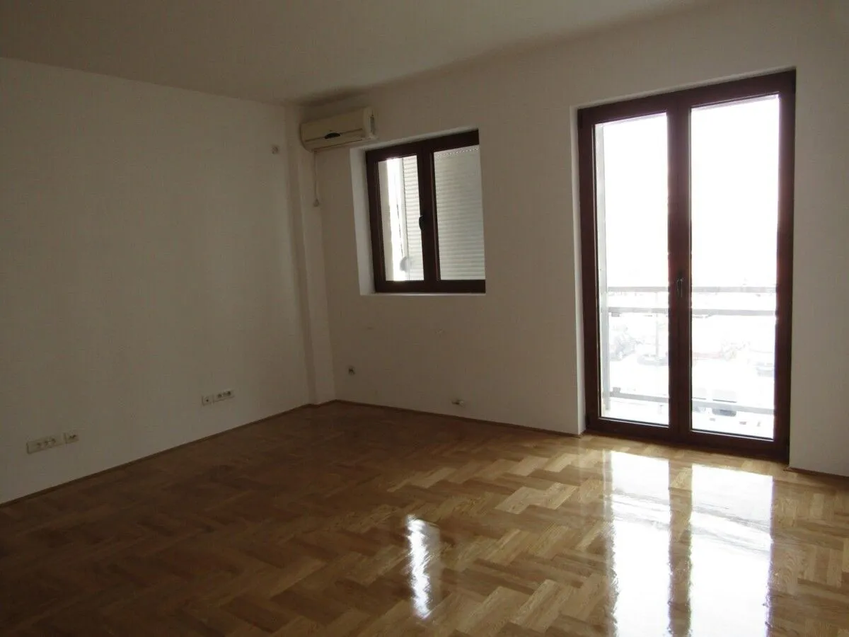 Prodaja, trosoban stan, 138m², Preko Morače, Podgorica