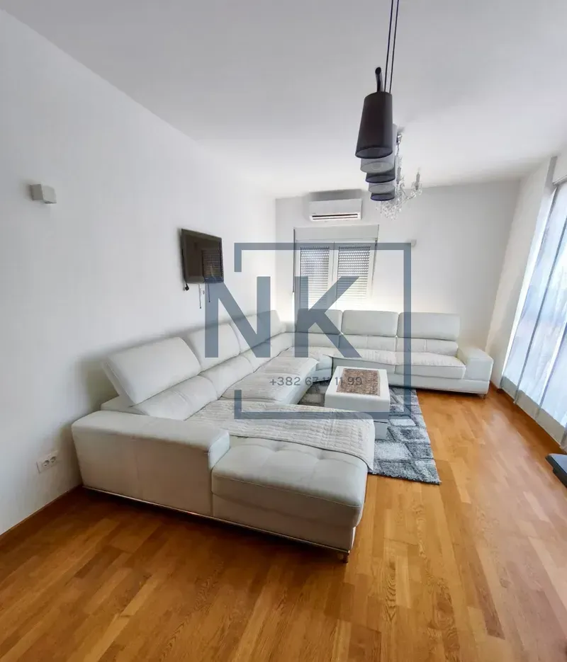 Izdavanje, dvosoban stan, 74m², Stari Aerodrom, Podgorica