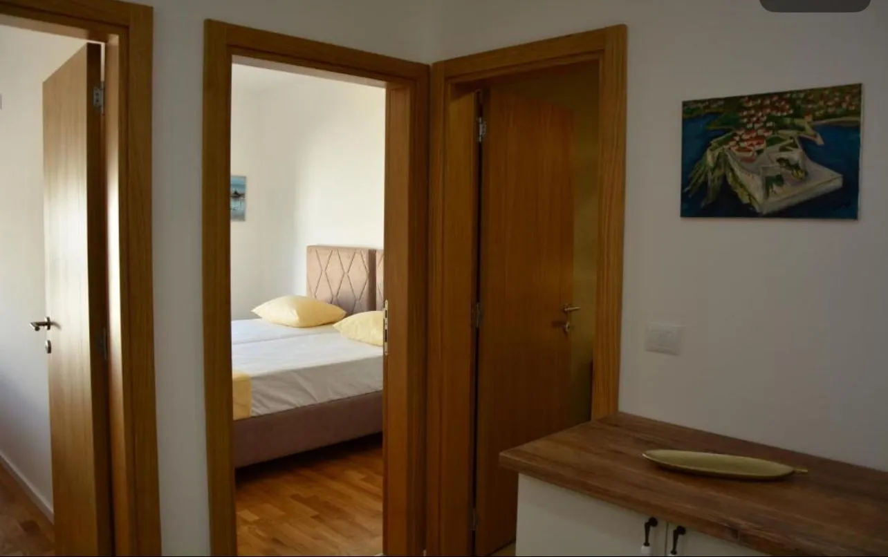 Izdavanje, dvosoban stan, 60m², Velika Plaža, Ulcinj