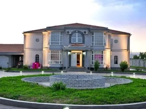 Izdavanje, kuća, 560m², Begovina, Danilovgrad - image 9