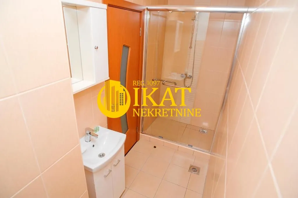 Sale, one bedroom apartment, 33m², Autokomanda, Voždovac Sve Podlokacije
