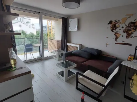 Izdavanje, trosoban stan, 70m², Vračar Hram, Vračar Sve Podlokacije - image 3