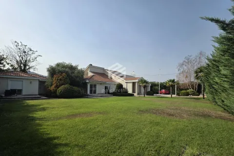 Rent, house, 250m², Donji Kokoti, Podgorica - image 6