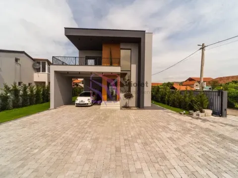 Sale, four bedroom apartment, 202m², Tološi, Podgorica - image 4