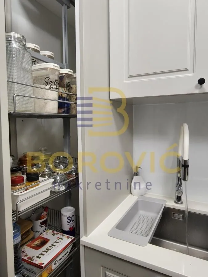 Rent, two bedroom apartment, 55m², Bežanija, Beograd