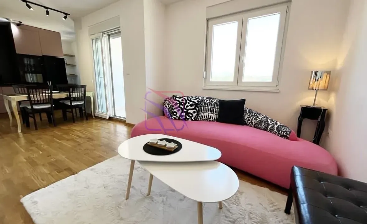 Rent, one bedroom apartment, 49m², City Kej, Podgorica