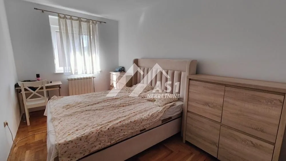 Izdavanje, trosoban stan, 54m², Adamovićevo Naselje, Novi Sad Sve Podlokacije