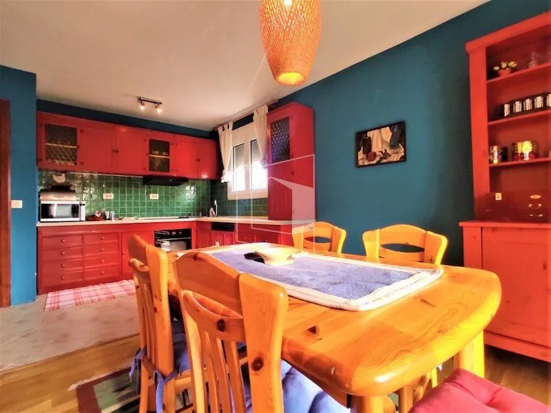 Rent, house, 180m², Mareza, Podgorica