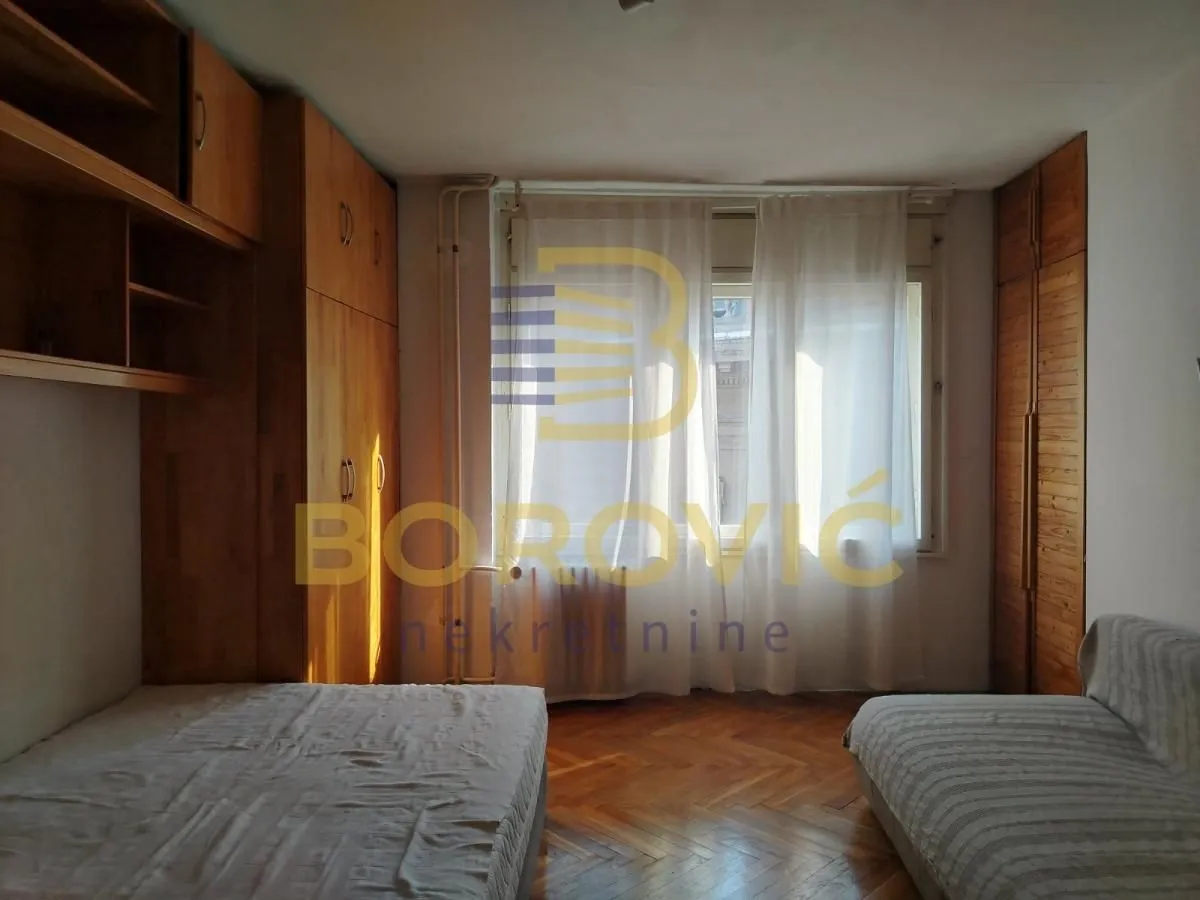 Sale, three bedroom apartment, 68m², Stari Grad, Beograd