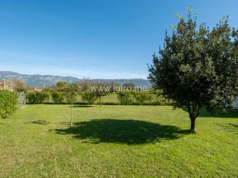 Izdavanje, kuća, 200m², Gorica, Danilovgrad - image 16