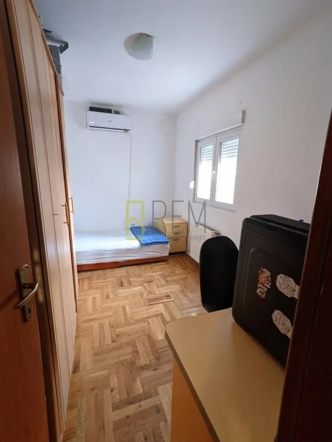 Prodaja, trosoban stan, 80m², Stari Aerodrom, Podgorica