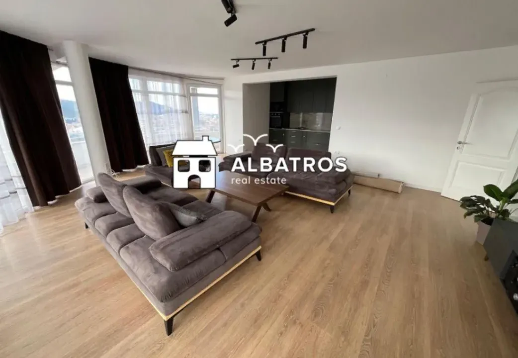 Izdavanje, trosoban stan, 135m², Tomba, Bar