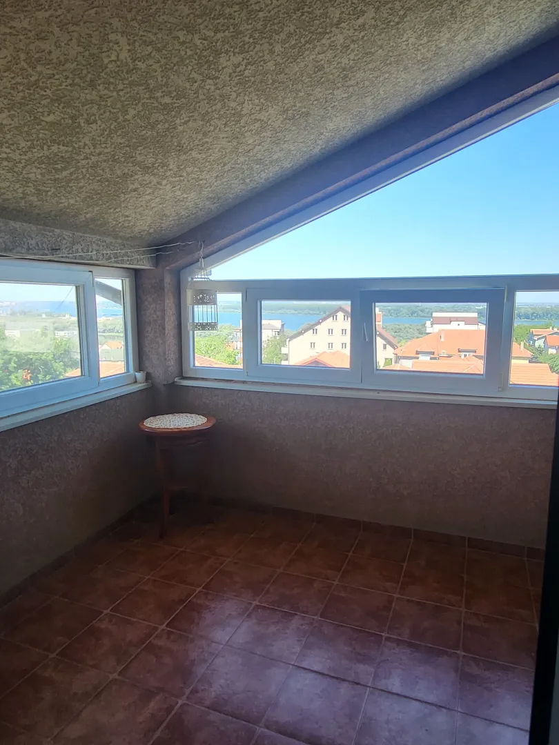 Izdavanje, trosoban stan, 57m², Višnjička Banja, Palilula Sve Podlokacije