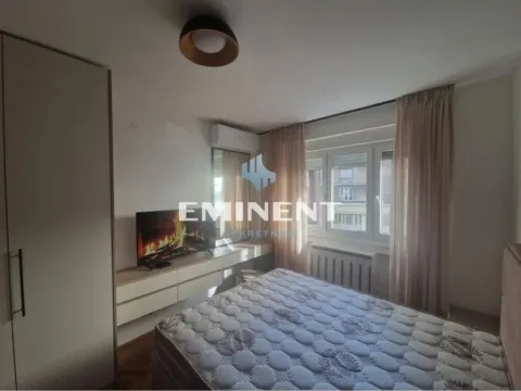 Izdavanje, dvosoban stan, 49m², Stari Grad, Beograd - image 9