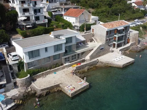 Prodaja, kuća, 240m², Tivat, Crna Gora - image 10