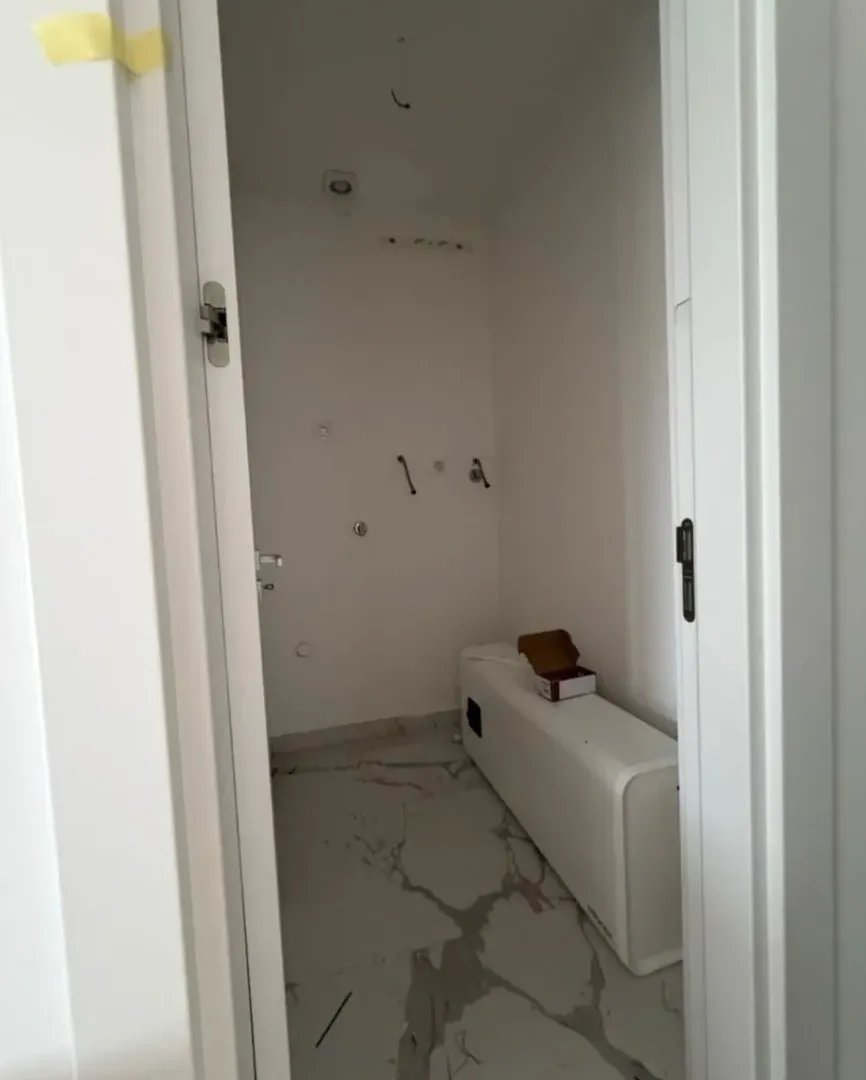 Sale, two bedroom apartment, 84m², Centar, Bar