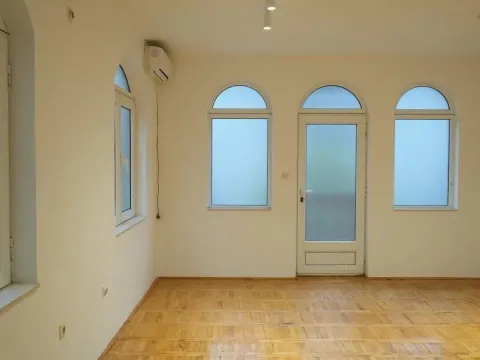 Rent, office space, 164m², Podgorica, Crna Gora - image 2