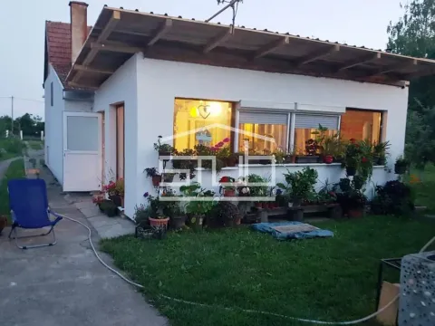 Prodaja, kuća, 120m², Stari Tamiš, Pančevo - image 4