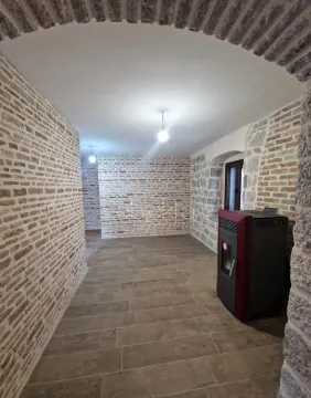 Sale, house, 130m², Kotor, Crna Gora - image 9