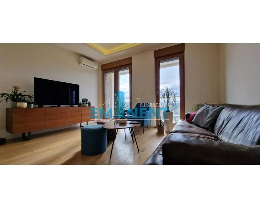 Izdavanje, trosoban stan, 75m², Novi Beograd Blok 67, Novi Beograd Sve Podlokacije