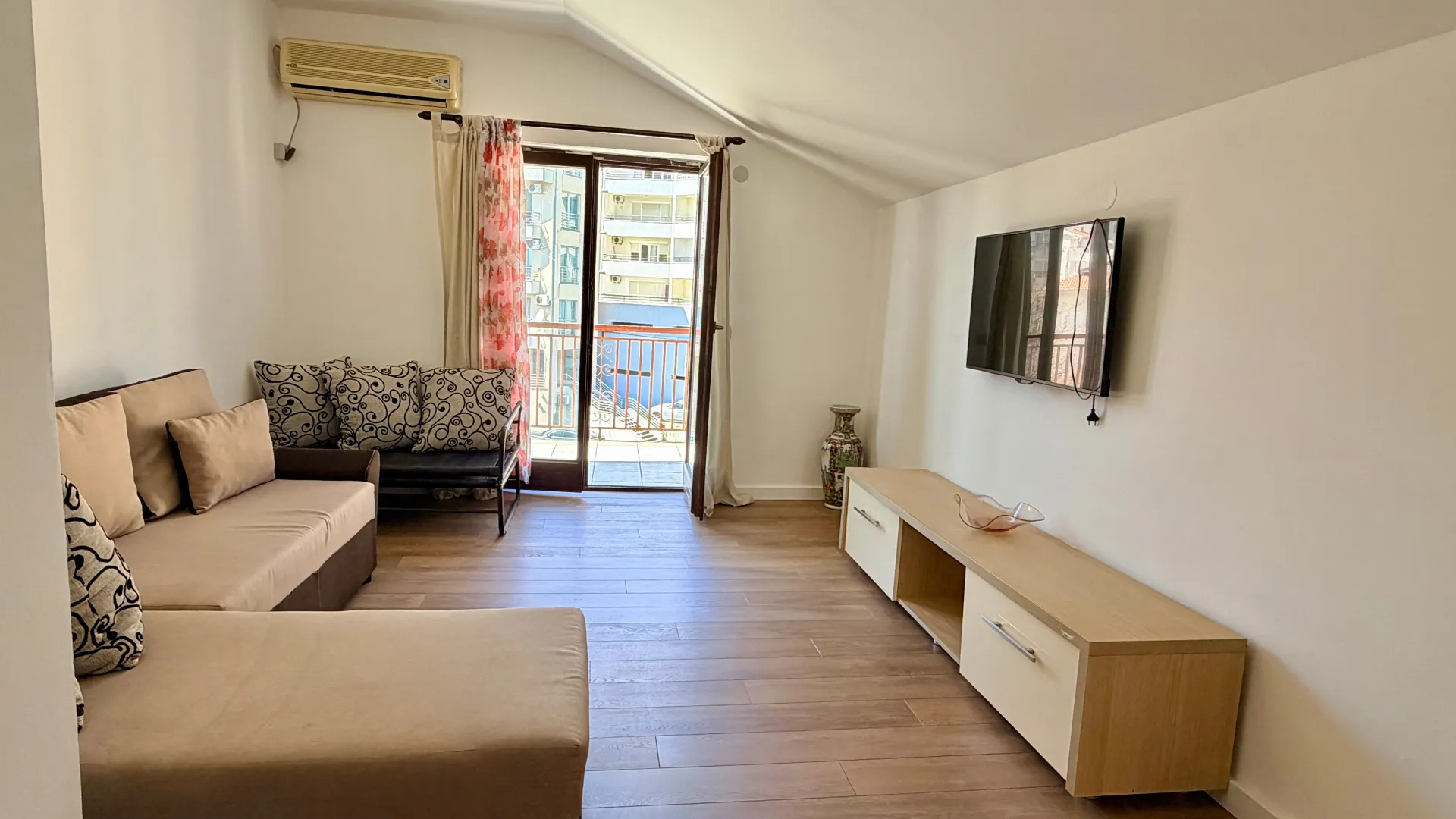 Prodaja, jednosoban stan, 40m², Bečići, Budva