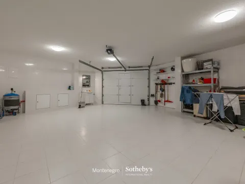 Sale, house, 410m², Blizikuće, Budva - image 32