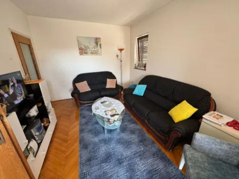 Prodaja, dvosoban stan, 76m², Stari Aerodrom, Podgorica