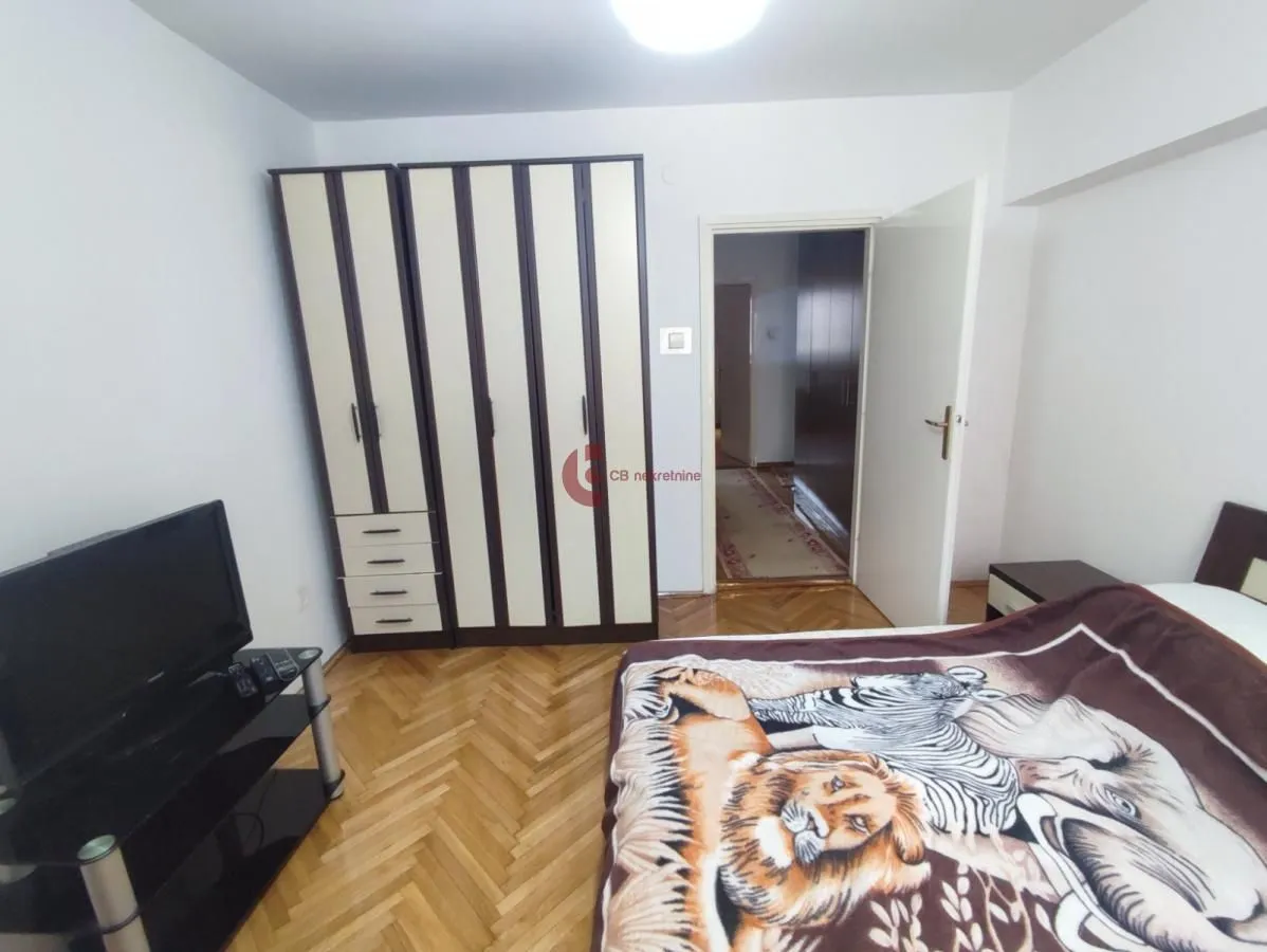 Prodaja, trosoban stan, 98m², Centar, Subotica
