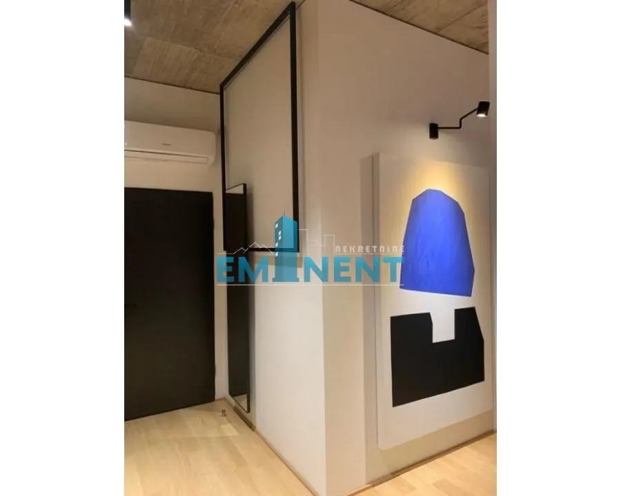 Izdavanje, trosoban stan, 85m², Vračar Hram, Vračar Sve Podlokacije