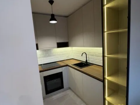 Izdavanje, četvorosoban stan, 75m², Autokomanda, Voždovac Sve Podlokacije - image 9